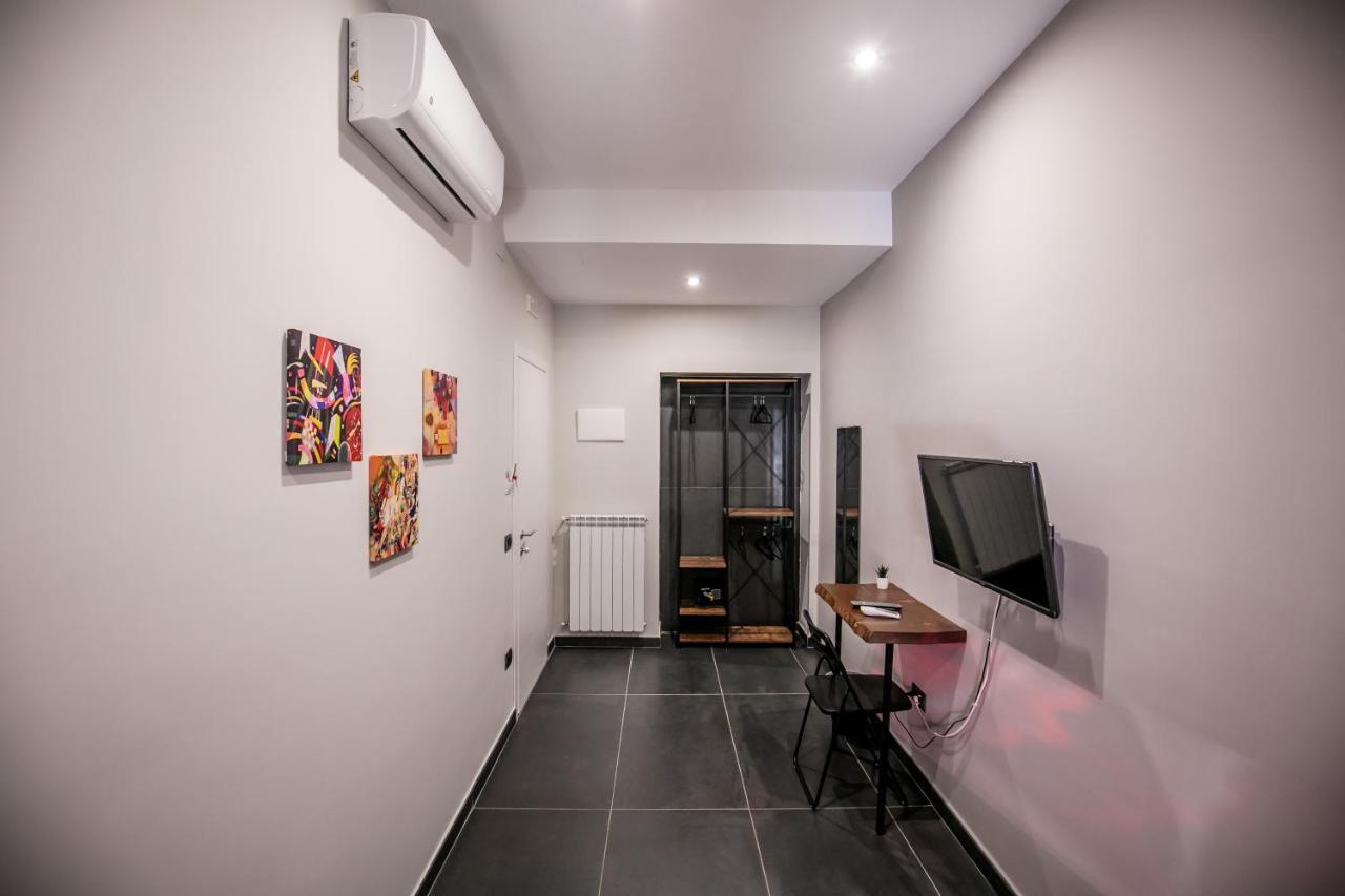 Medusa Cilea Guest House Naples Exterior photo